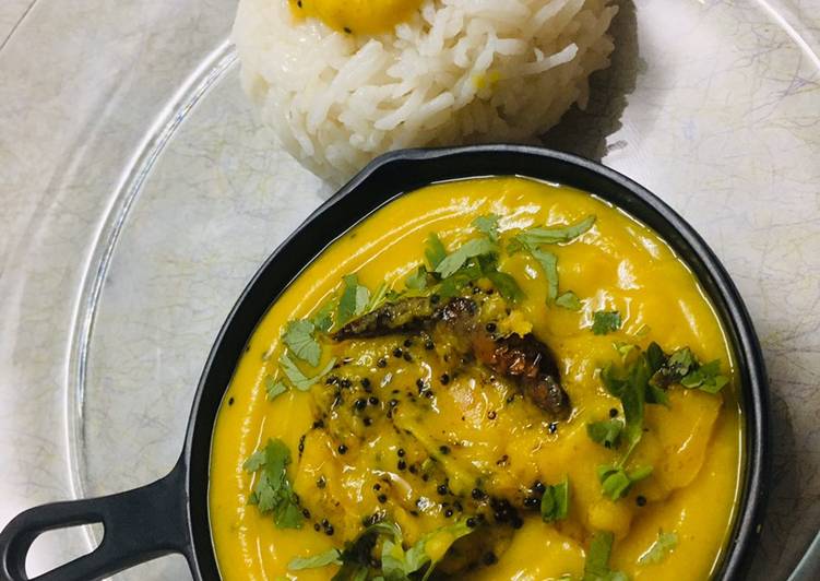 Lime Beans Curry or Vaal ni Dal nu Khatu