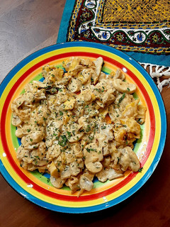 عکسی از دستور خوراک قارچ و سیب زمینی خامه ای (Creamy mushroom and potato)