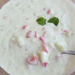 A picture of Salad Mix Raita 🥗🥗.