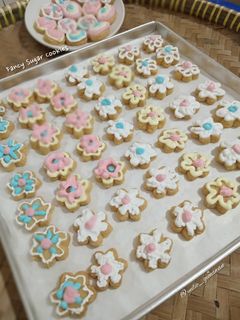 Foto resep Fancy Sugar Cookies with Royal Icing