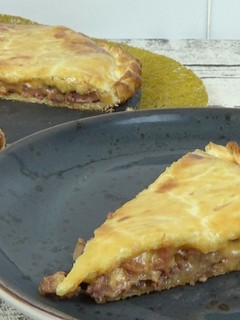 Foto principal de Empanada cheeseburger (Hamburguesa con queso)
