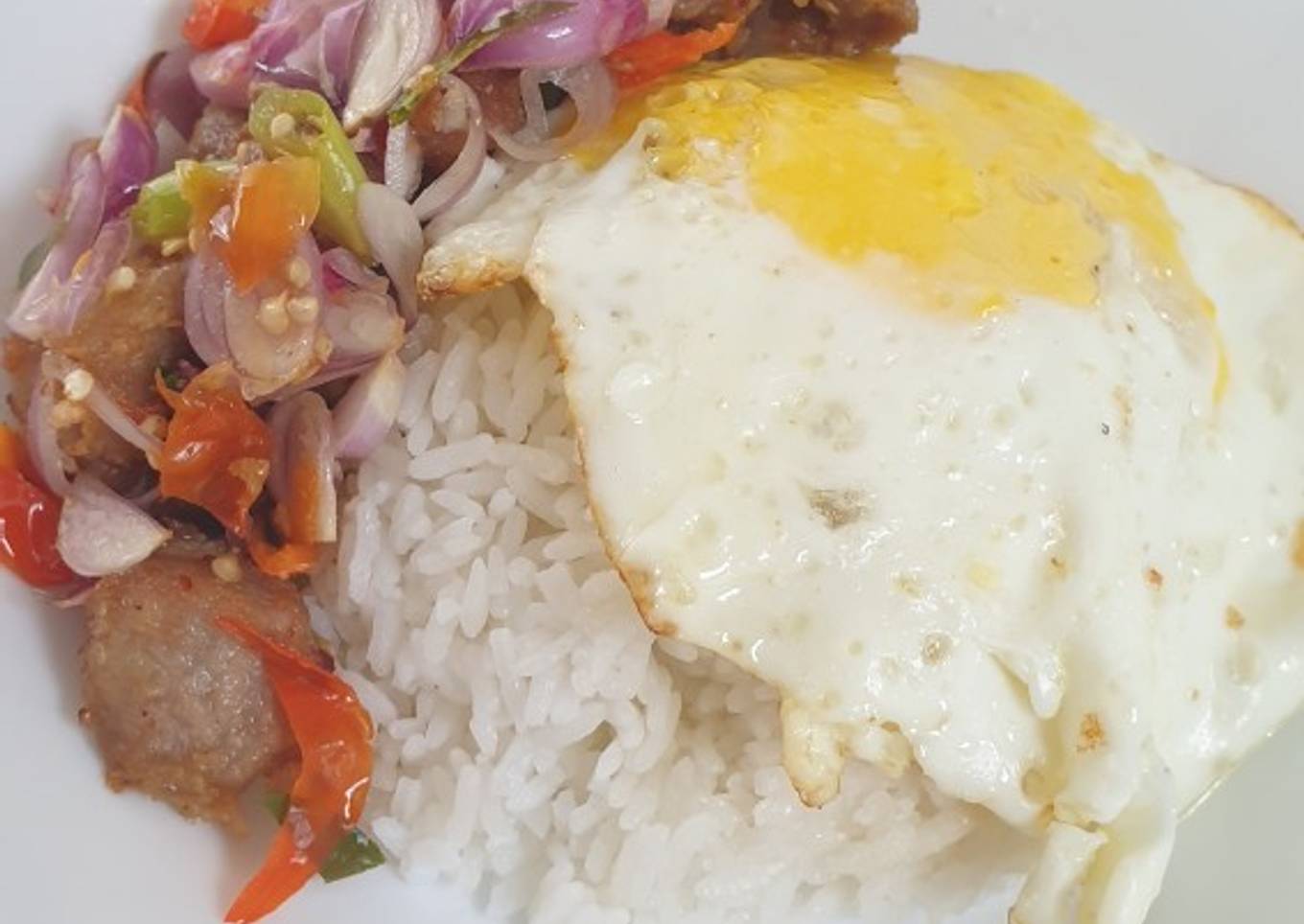 Babi goreng sambal matah