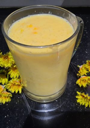 A picture of Mango pineapple shake.