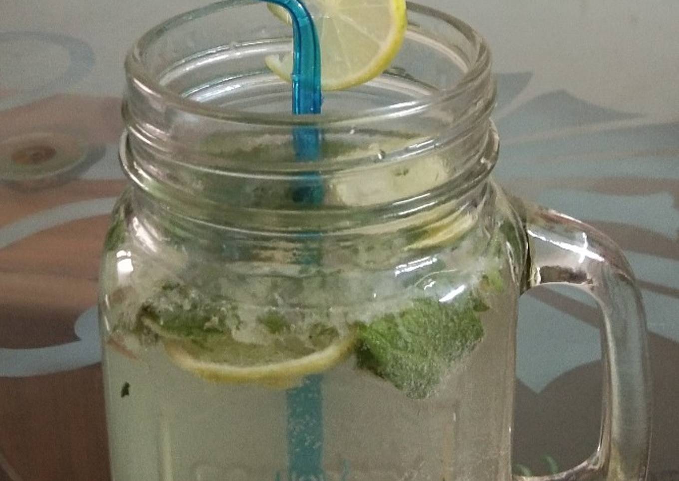 Mint lemon mojito