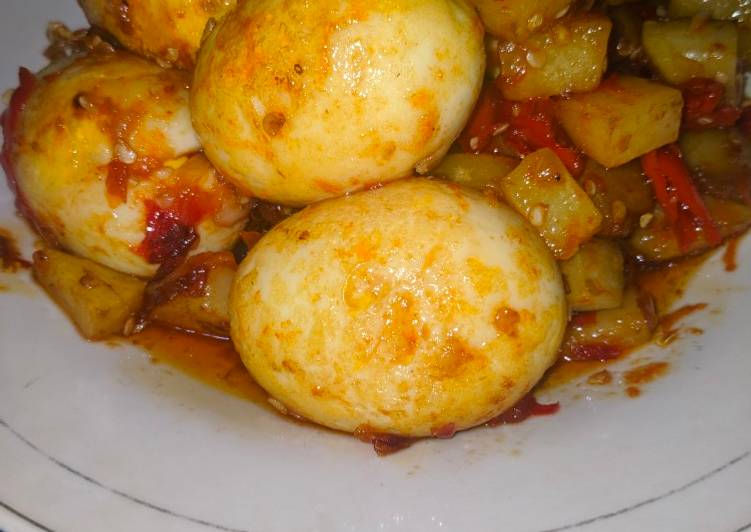 Resep Telur Kentang di Cabein Pedas Manis Anti Gagal