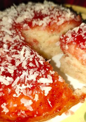 A picture of Honey Cake.