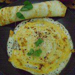 A picture of Egg Dosa.