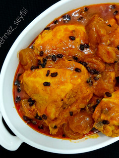 عکسی از دستور خورشت آلو زرشک با مرغ