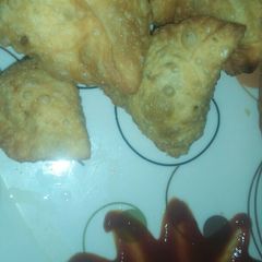 A picture of Aloo samosa.