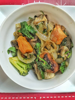 Una foto de Verduras al romero
