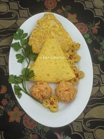 Langkah Gampang Membuat Resep  Omurice onigiri yang Bikin Ngiler, Lezat