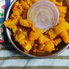 A picture of Aloo Muli Ki Sabzi.