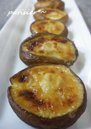 A picture of Grilled Shiitake Mushrooms with Garlic Miso Mayo.