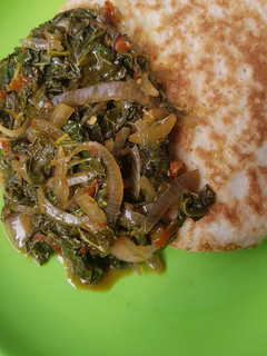 A picture of Spinach sauce.