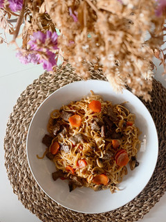 Una foto de Noodles con ternera, verduritas y salsa de soja