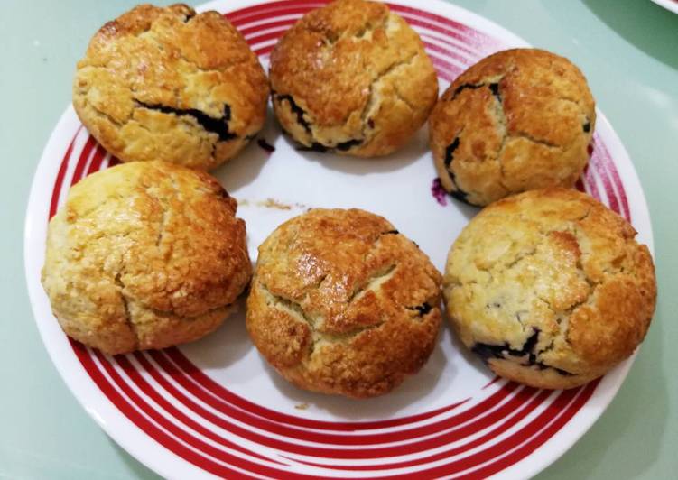 Simple Way to Prepare Super Quick Homemade Blueberries Scones
