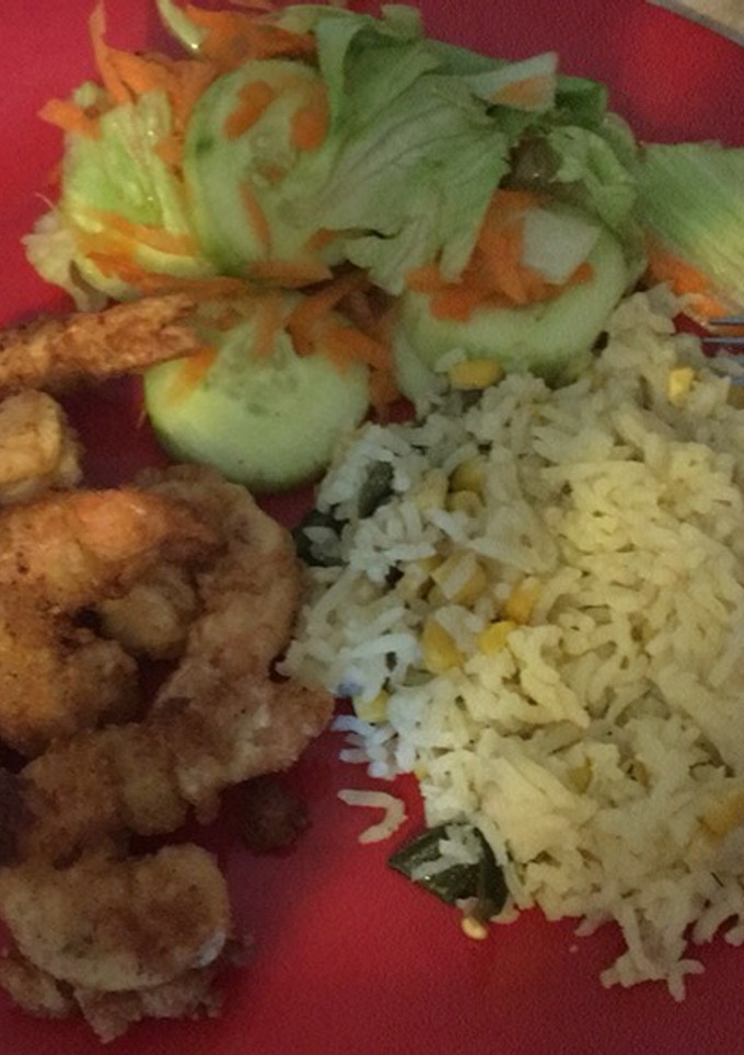 Una foto de Camarones empanizados 🍤🍤🍤
