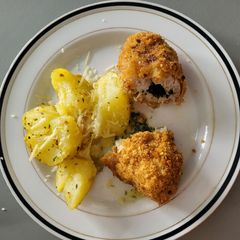 A picture of Kiev's cutlet and baked potato😊.