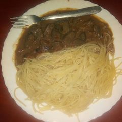 A picture of Spaghetti and Liver stew.