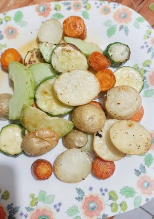 Una foto de Verduras en freidora de aire