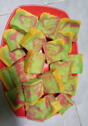 Foto resep Bolu pelangi kukus
