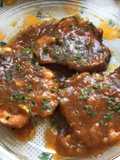 Chuletas ahumadas de cerdo en salsa agridulce