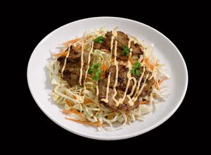 Hình của món SP.1009 - Thịt Heo Ngũ Vị & Salad Bắp Cải Mentaiko.