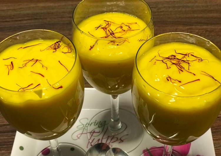 केसर आम लस्सी (Kesar Aam Lassi recipe in Hindi) रेसिपी बनाने की विधि in  Hindi by Ashwini Shaha - Cookpad