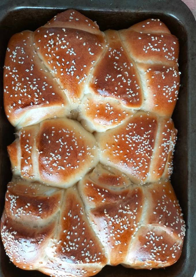 Пиріжки - конуси з яблуками