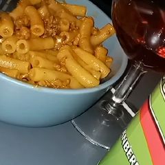 A picture of Macaroni and mince meat.