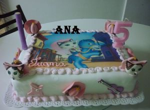 Una foto de Torta de Sheriff Callie cumpleaños de Juana
