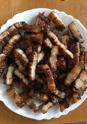 Hình của món Thịt heo xíu xì dầu.