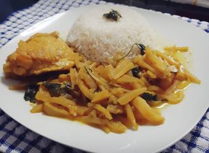 Una foto de Olluquito de pollo