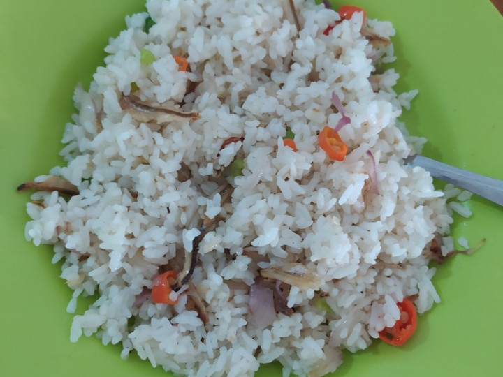 Resep Nasi goreng ikan asin teri yang Bikin Ngiler