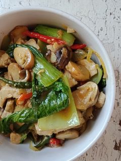 Foto resep Tumis jamur kancing, tahu + pokcoy