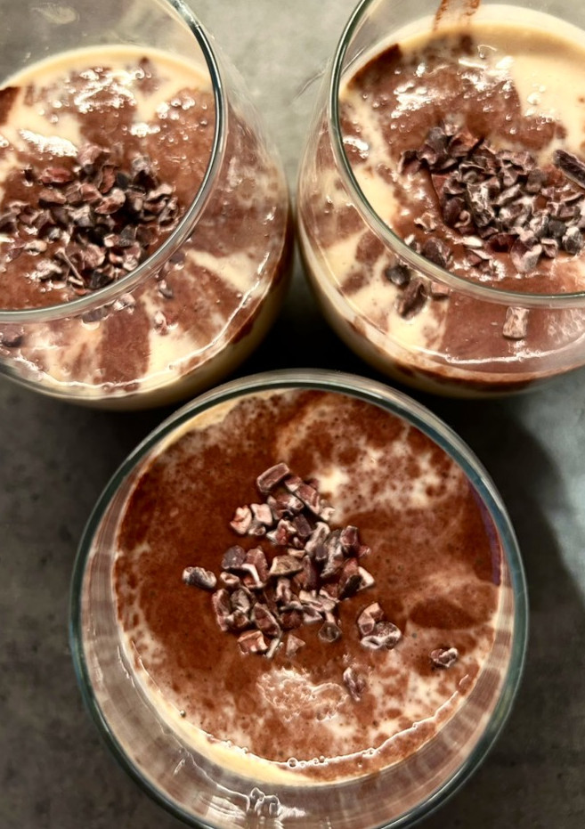 Una foto de Pudding de chía sabor tiramisú 🍫☕️🧋