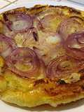 Torta salata rovesciata con cipolle caramellate