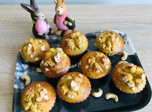 Zdjęcie przepisu Muffinki z orzechami nerkowca.