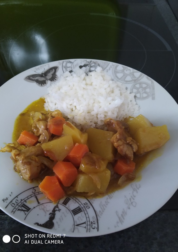 Una foto de Pollo al curry