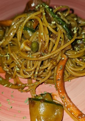 Una foto de Spaguetini con verduras