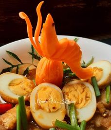 thịt kho trứng vịt