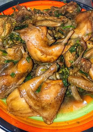 Hình của món Chim Cút Xào Hành Răm.