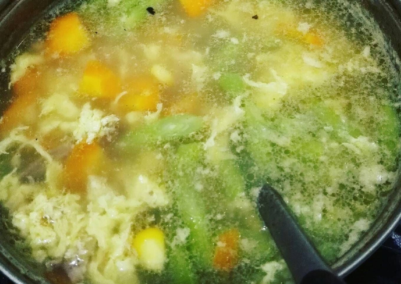 Sop ayam jagung