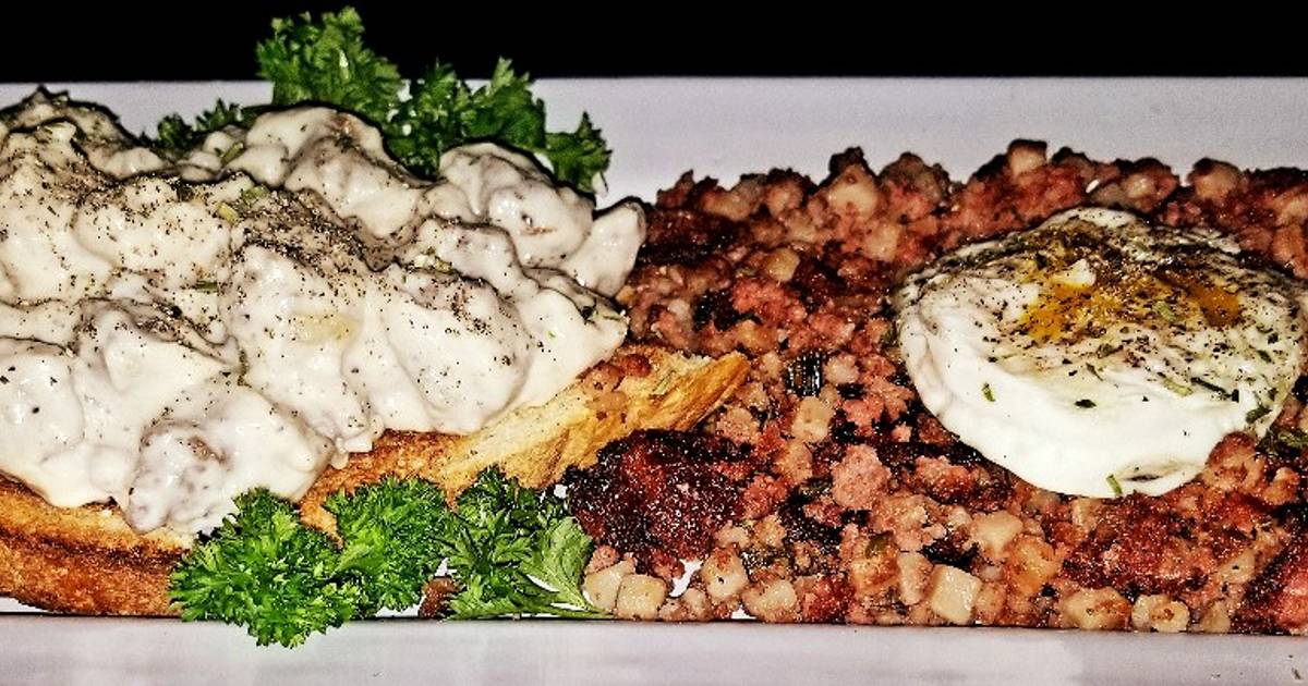 Mike's Military SOS Gravy Thick Toast & Corn Beef Hash Recipe by MMOBRIEN Cookpad