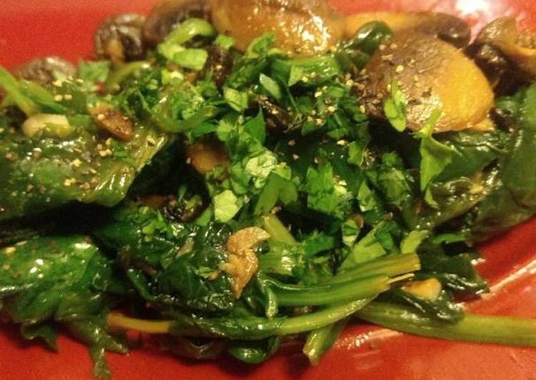 Scain's simple sauteed spinach and mushrooms