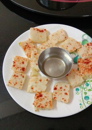 A picture of Gujarati dhokla.