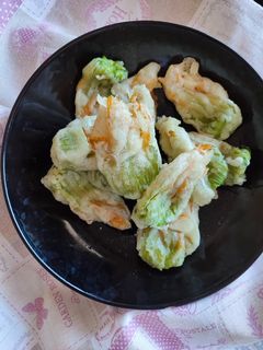 Foto di Fiori di zucca in tempura