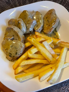 Una foto de Solomillo con salsa de mostaza y miel