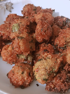 A picture of Moong daal waray (split green lentil fritters).