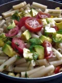 Una foto de Macarrones en Ensalada "Mexicana"